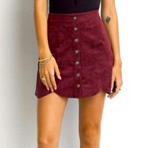 American Eagle Maroon Scallop Hem Skirt